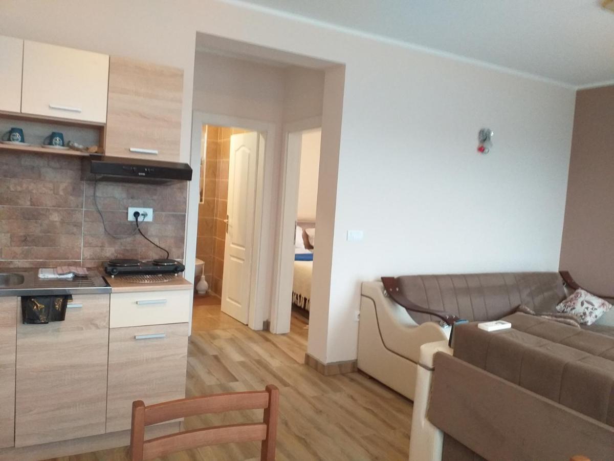 Fruskogorska Idila Lägenhet Vrdnik Exteriör bild