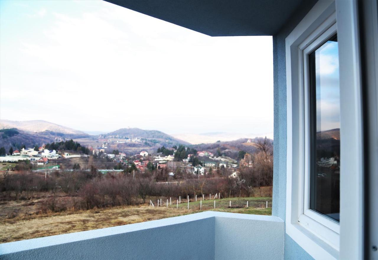 Fruskogorska Idila Lägenhet Vrdnik Exteriör bild