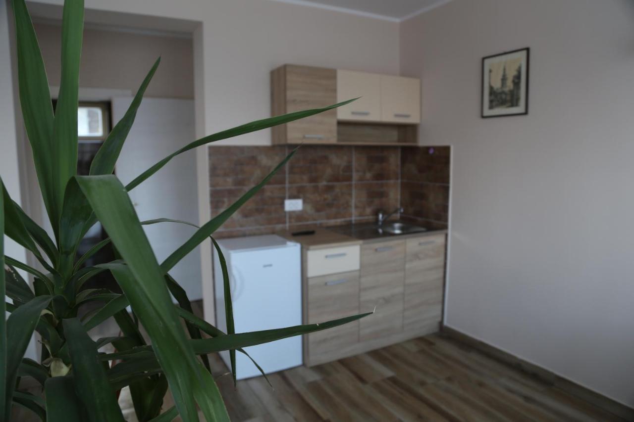 Fruskogorska Idila Lägenhet Vrdnik Exteriör bild